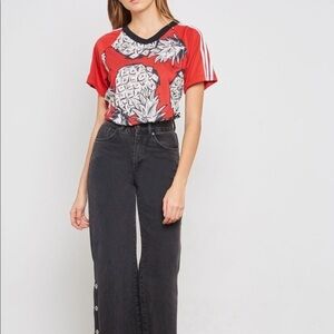 Adidas 3 stripes Tee